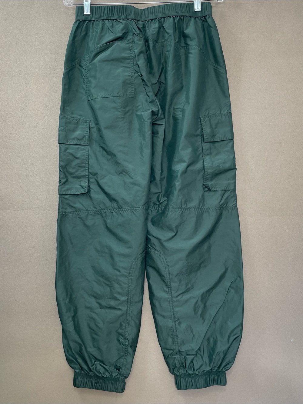 Fabletics Lightweight Cargo Jogger - Parachute Pant Everpine Green Small - Picture 6 of 11